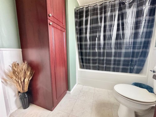 28 Keystone Place, Whitecourt, AB 