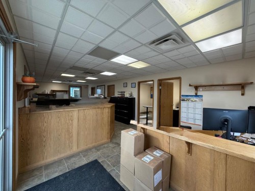 300 1B Avenue, Fox Creek, AB 