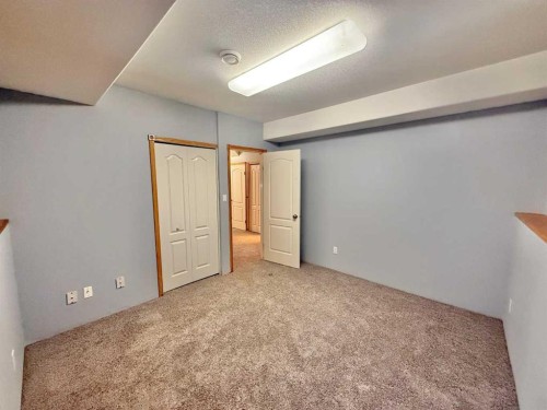 131 Tocher Avenue, Hinton, AB - Indoor Photo Showing Other Room