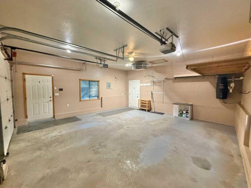 131 Tocher Avenue, Hinton, AB - Indoor Photo Showing Garage