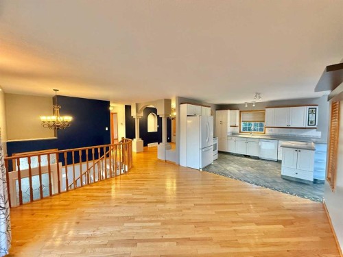 131 Tocher Avenue, Hinton, AB - Indoor