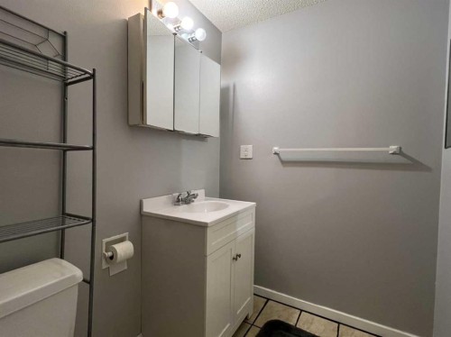 #2-506 41 Street, Edson, AB - Indoor Photo Showing Other Room