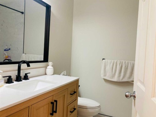 36 Pineview Road, Whitecourt, AB - Indoor Photo Showing Bathroom