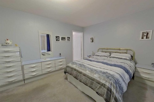 4102 Hees Drive, Athabasca, AB - Indoor Photo Showing Bedroom
