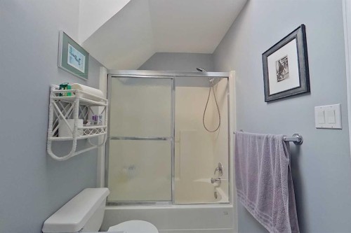 4102 Hees Drive, Athabasca, AB - Indoor Photo Showing Bathroom