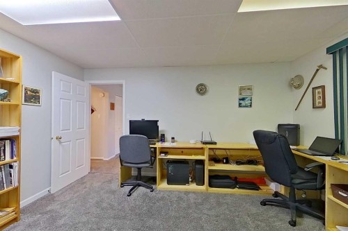 4102 Hees Drive, Athabasca, AB - Indoor Photo Showing Office