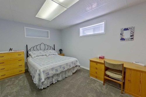 4102 Hees Drive, Athabasca, AB - Indoor Photo Showing Bedroom
