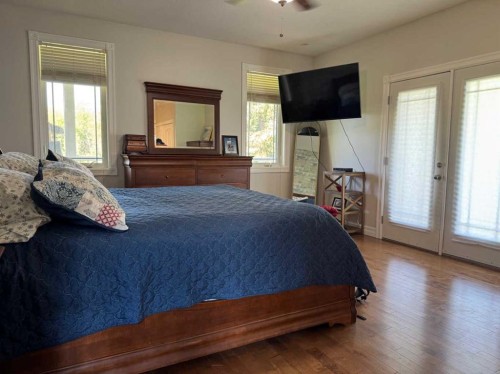 100 Aspen Drive, Athabasca, AB - Indoor Photo Showing Bedroom
