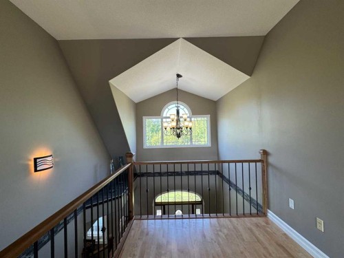 100 Aspen Drive, Athabasca, AB - Indoor Photo Showing Other Room