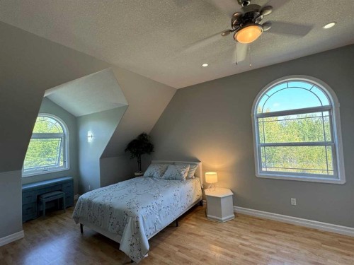 100 Aspen Drive, Athabasca, AB - Indoor Photo Showing Bedroom