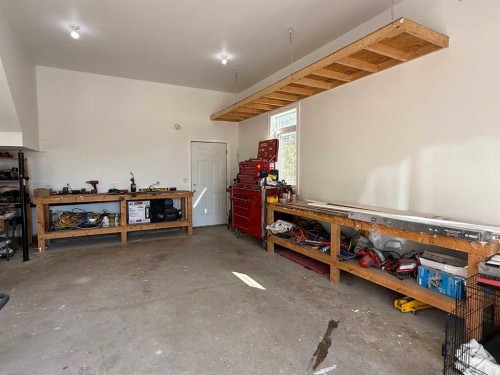 100 Aspen Drive, Athabasca, AB - Indoor