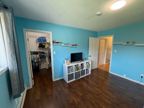 106 West River Road, Hinton, AB - Indoor