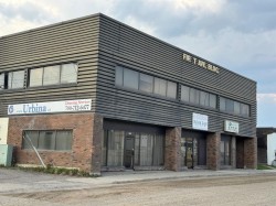 202-4924 1 Avenue  Edson, AB T7E 1S9