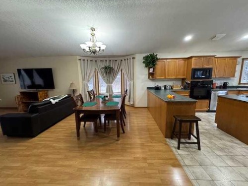 6336 15 Avenue South, Edson, AB - Indoor Photo Showing Other Room