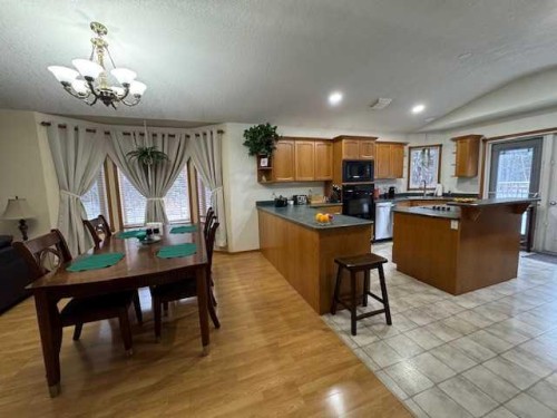 6336 15 Avenue South, Edson, AB - Indoor