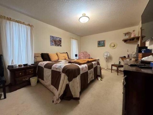 6336 15 Avenue South, Edson, AB - Indoor Photo Showing Bedroom