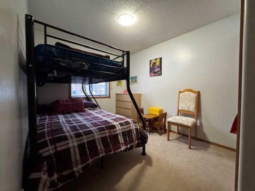 6336 15 Avenue South, Edson, AB - Indoor Photo Showing Bedroom