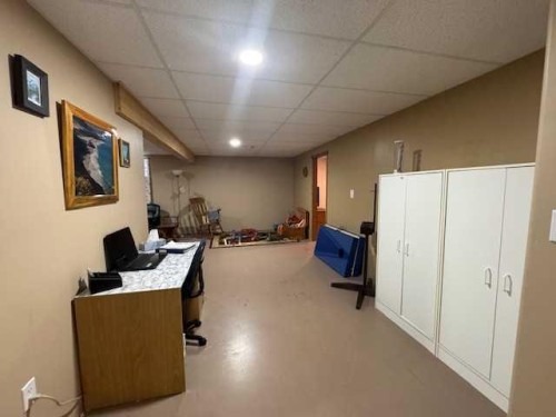 6336 15 Avenue South, Edson, AB - Indoor