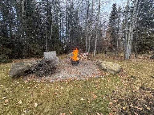 6336 15 Avenue South, Edson, AB - Outdoor