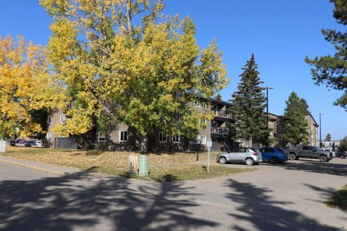 201A-5611 10 Avenue, Edson, AB - Outdoor