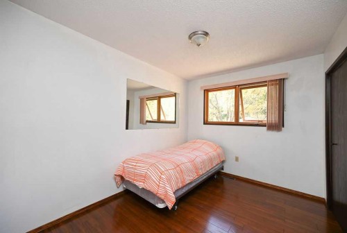 640052 Range Road 233, Rural Athabasca County, AB - Indoor Photo Showing Bedroom