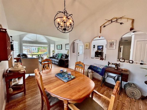 106 Borys Place, Hinton, AB - Indoor Photo Showing Dining Room