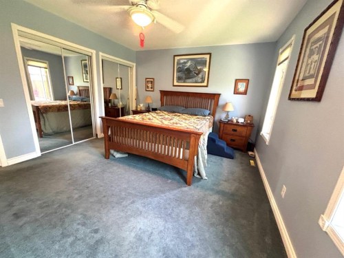 106 Borys Place, Hinton, AB - Indoor Photo Showing Bedroom