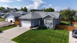 106 Borys Place  Hinton, AB T7V 1H7