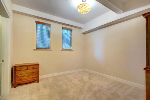 203-901 8Th Avenue, Canmore, AB - Indoor Photo Showing Other Room