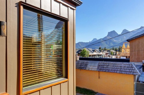 203-901 8Th Avenue, Canmore, AB -  With Exterior
