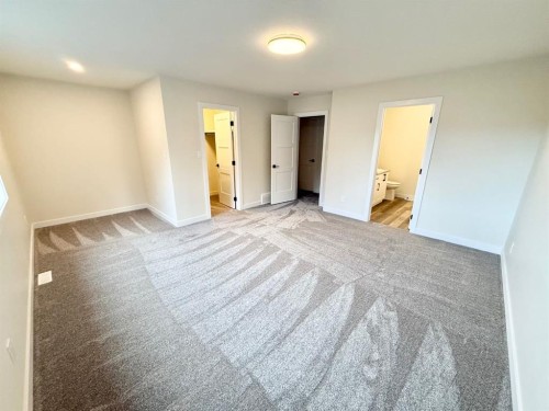 328B Boutin Avenue, Hinton, AB - Indoor Photo Showing Other Room