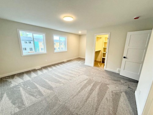 328B Boutin Avenue, Hinton, AB - Indoor Photo Showing Other Room