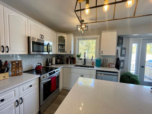 5108 18 Avenue, Edson, AB - Indoor Photo Showing Kitchen With Stainless Steel Kitchen