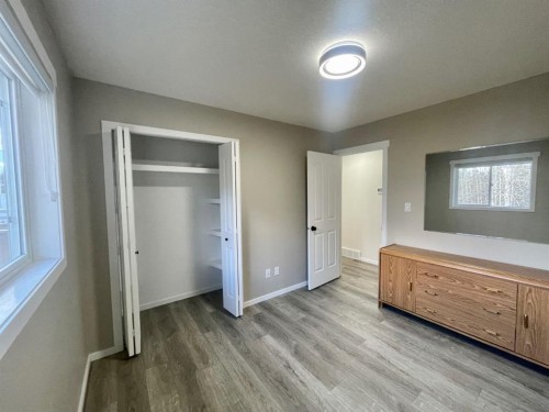 5108 18 Avenue, Edson, AB - Indoor Photo Showing Other Room