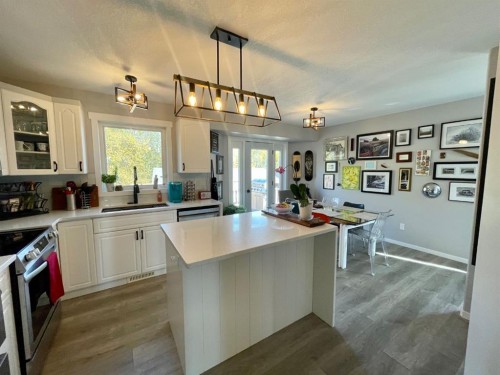 5108 18 Avenue, Edson, AB - Indoor Photo Showing Kitchen