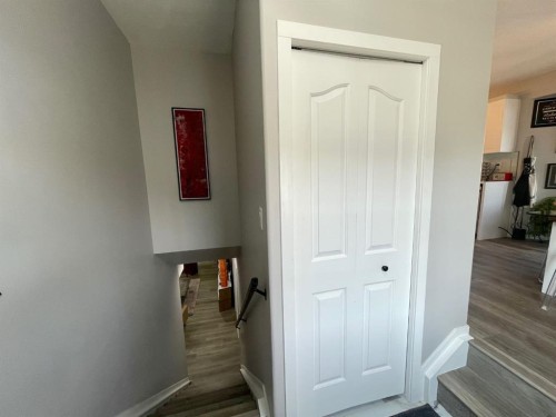 5108 18 Avenue, Edson, AB - Indoor Photo Showing Other Room