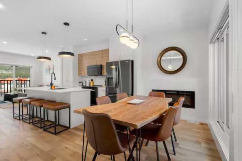 3-1717B Mountain Avenue, Canmore, AB - Indoor Photo Showing Other Room