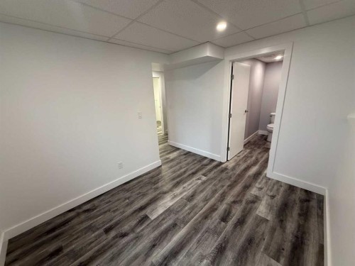 117 Plante Cove, Hinton, AB - Indoor Photo Showing Other Room