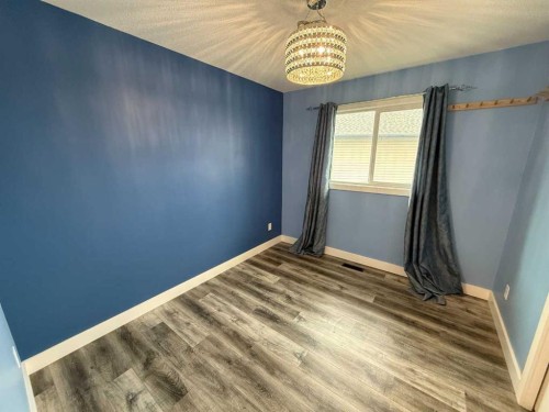 117 Plante Cove, Hinton, AB - Indoor Photo Showing Other Room