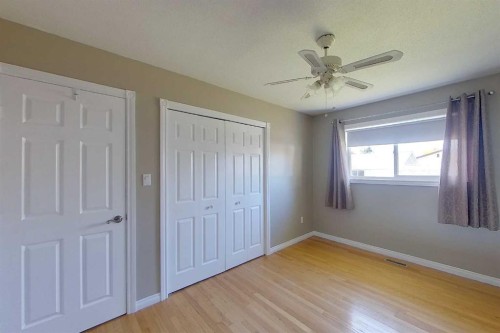 412 6 Street Ne, Slave Lake, AB - Indoor