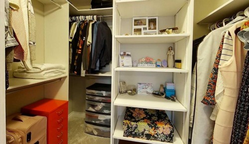 6138 11 Avenue, Edson, AB - Indoor With Storage