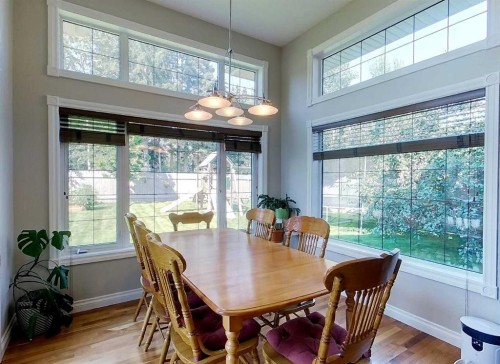 6138 11 Avenue, Edson, AB - Indoor Photo Showing Dining Room