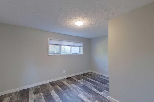 309 4 Street Ne, Slave Lake, AB - Indoor Photo Showing Other Room