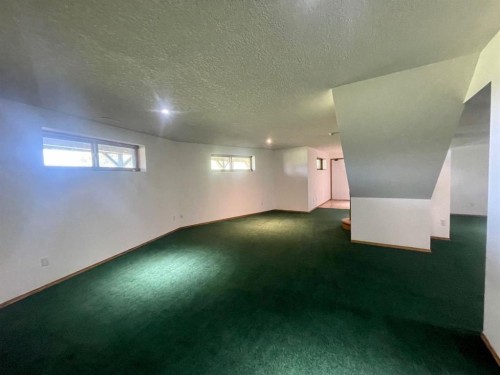 6701 15 Avenue, Edson, AB - Indoor