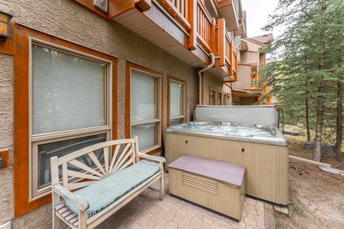 2-300 Eagle Terrace Road, Canmore, AB - Outdoor With Exterior