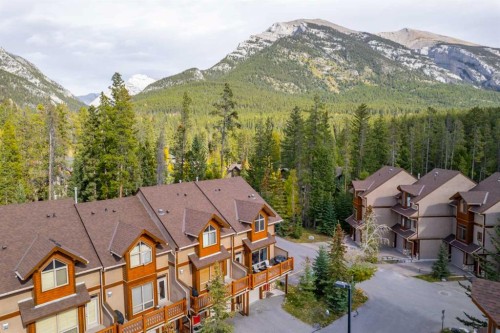 2-300 Eagle Terrace Road, Canmore, AB - Outdoor