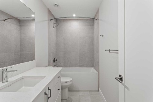 201J-209 Stewart Creek Rise, Canmore, AB - Indoor Photo Showing Bathroom