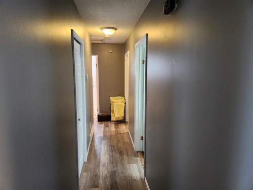 300 Hammond Drive, Fox Creek, AB - Indoor Photo Showing Other Room