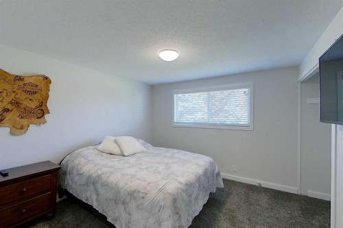 1014 10 Street, Smith, AB - Indoor Photo Showing Bedroom