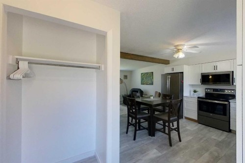 1014 10 Street, Smith, AB - Indoor Photo Showing Other Room